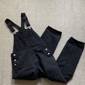 Abercrombie black overalls